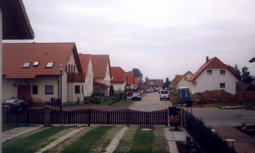 An der Kirschallee, Frhjahr 2000, Quasnitz (Ltzschena)