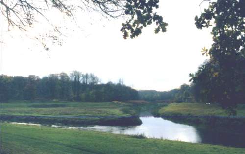 Mündung der Nahle in den Luppe-Kanal an der Gustav-Esche-Straße