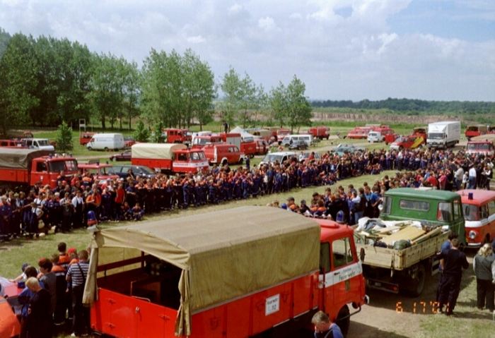 Zum Schlu gab es dann einen groen Abschiedsappell - Zeltlager Petersberg 2001